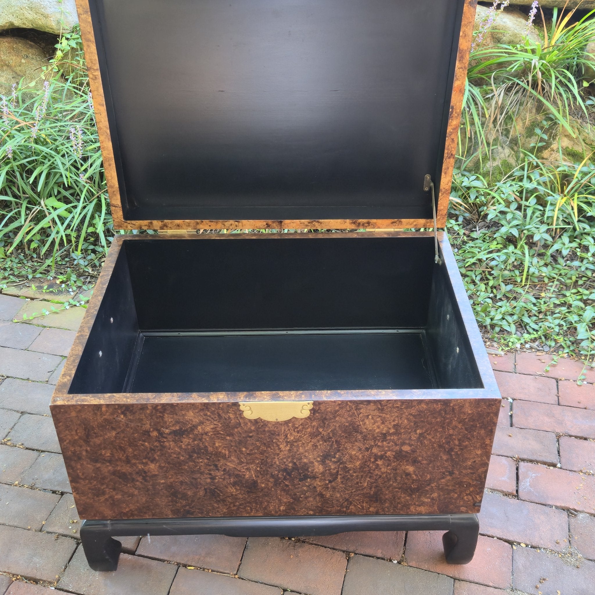Burl Chest, vintage, view 2